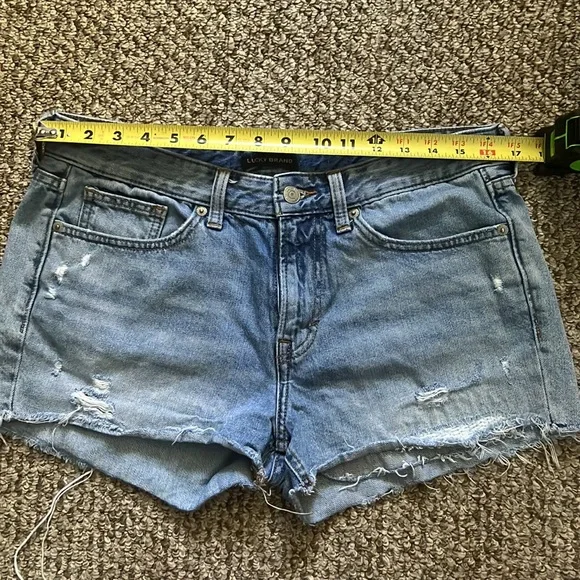 Lucky Brand Mid Rise Shorts - Picture 7 of 8